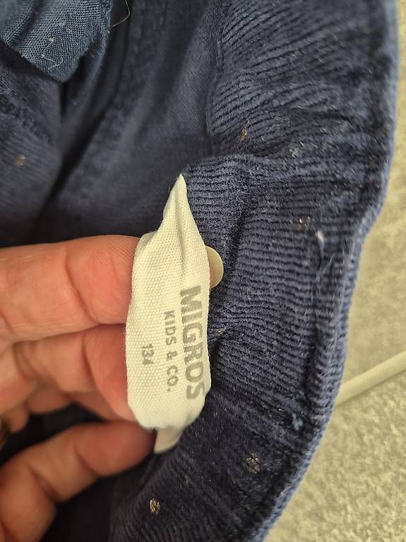 Pantalons: Mädchen Hosen 134 – D'occasion à Moosseedorf par shu_xbn8 2
