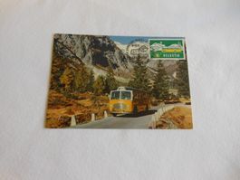 Ansichtskarte, Grimsel mit Bus und Briefmarke "Helvetia"