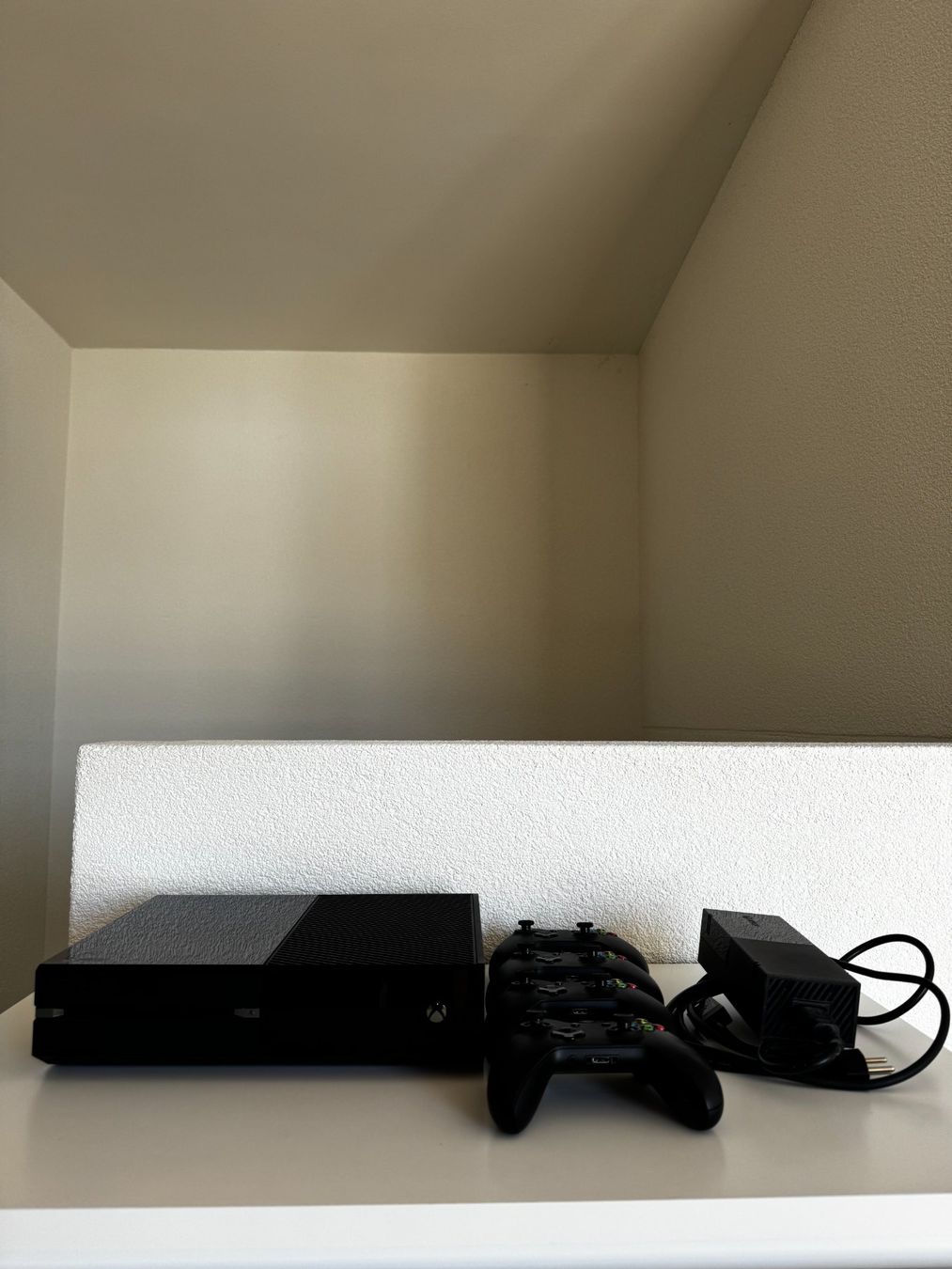 Microsoft Konsolen: Xbox One Konsole - mit Zubehör – Gebraucht aus Heitenried von OliviaS93 1