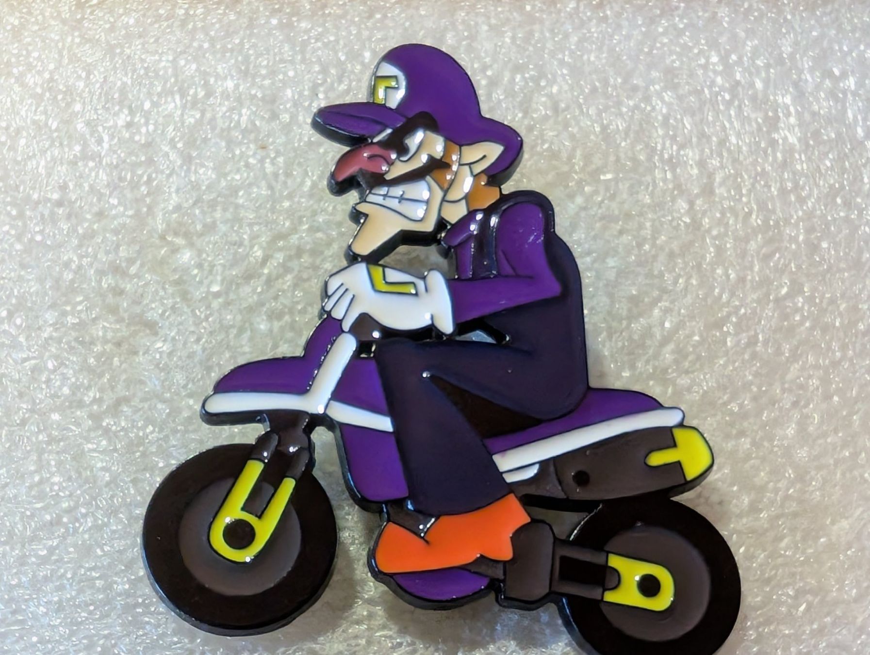 Placchette & Badge: Ansteckpin 218: Nintendo Super Mario – Usato da Oppligen venduto da Pin-Fall-Shop