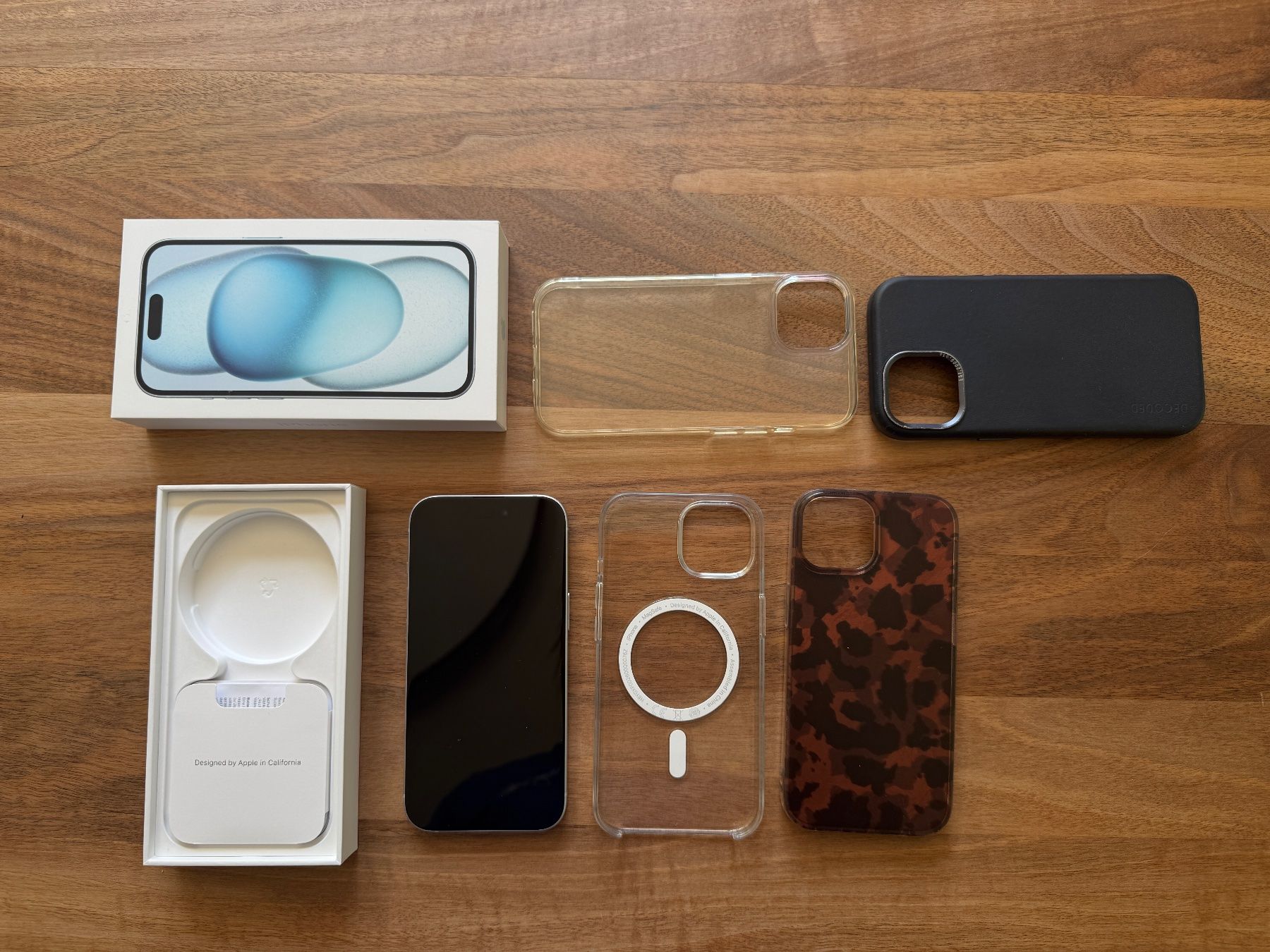 Apple Portables: Iphone 15, funktioniert einwandfrei, mit kapputem Backscreen – D'occasion à Linthal par Water