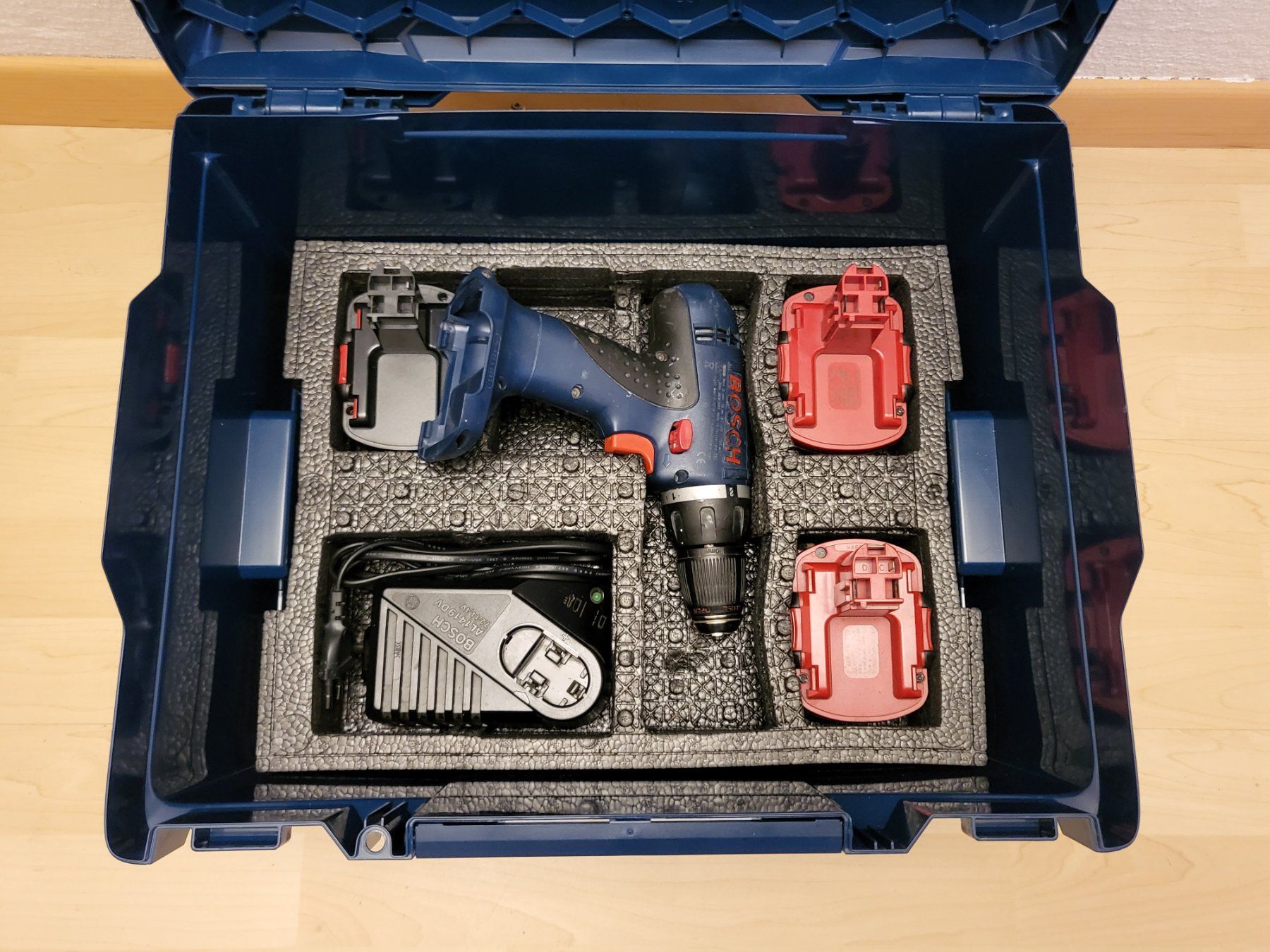 Bosch Alle Werkzeuge: BOSCH GSR 12V PROFESSIONAL Akkuschrauber – Gebraucht aus Pfäffikon ZH von telve 2
