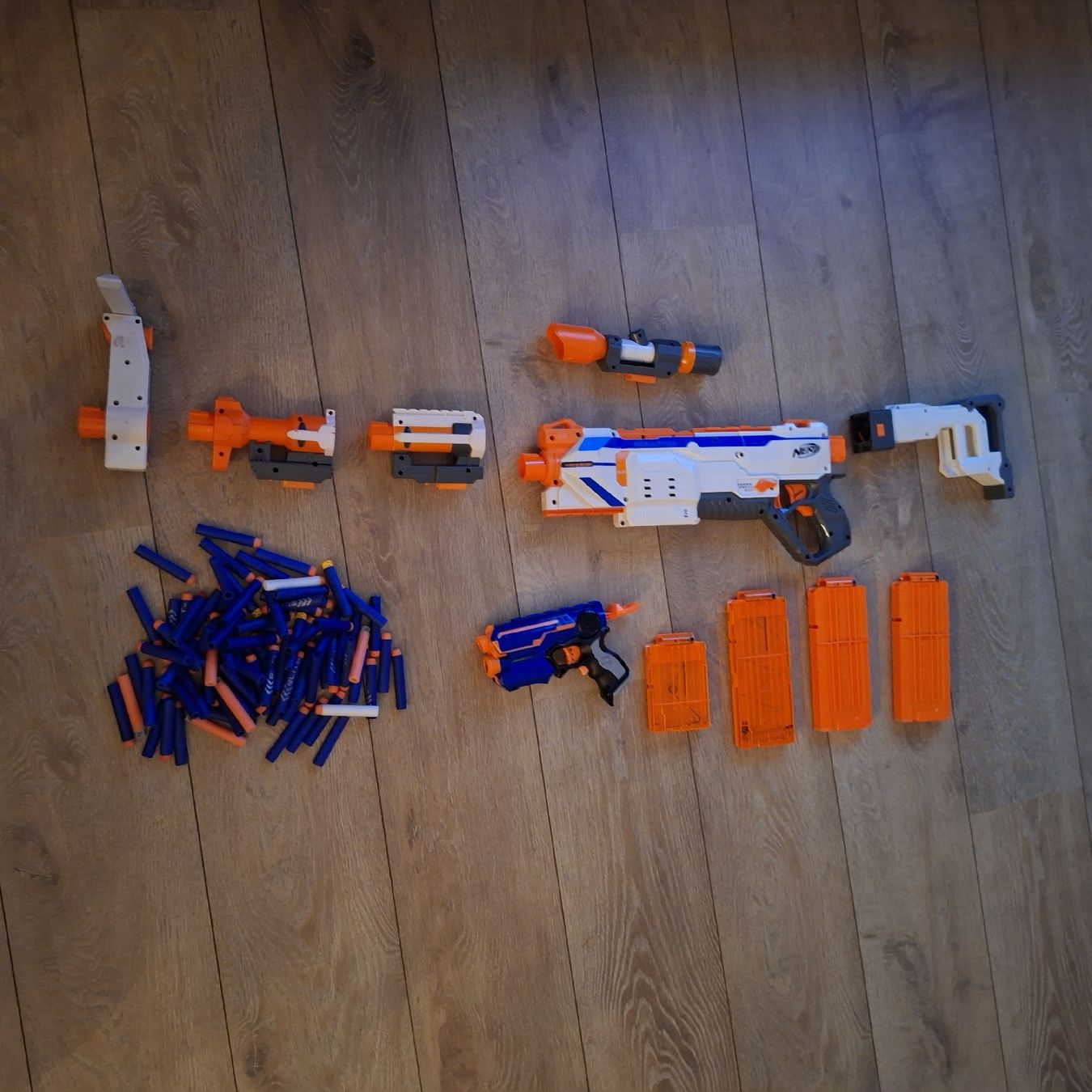 Nerf Jouets: Nerf Modulus Regulator + Nerf Firestrike – D'occasion à Flühli LU par Bikeboy2