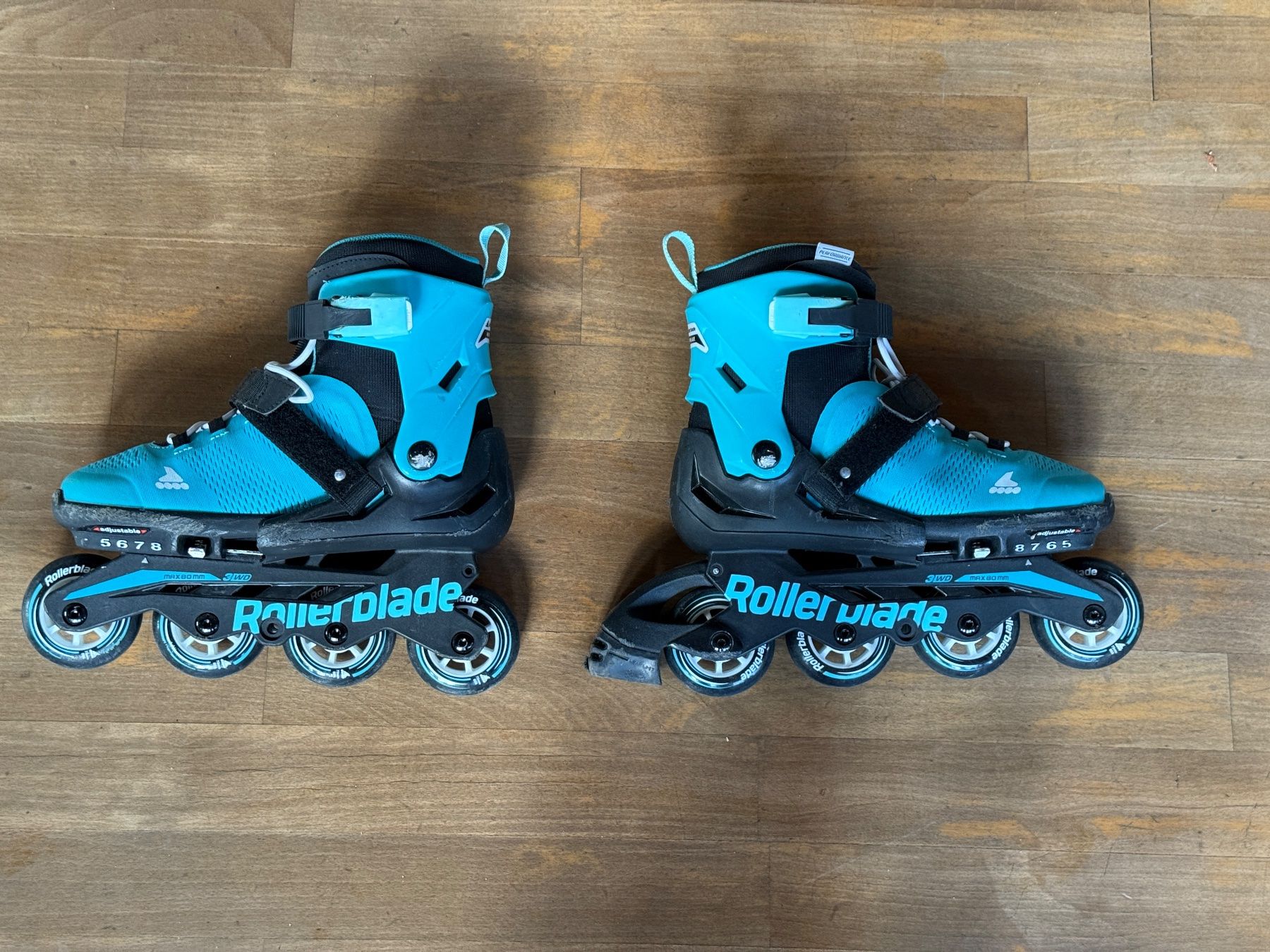 Pattini in linea & Pattini a rotelle: Rollerblade Microblade 5678 grössenverstellbare Inlineskates – Usato da Thalwil venduto da Insilentio