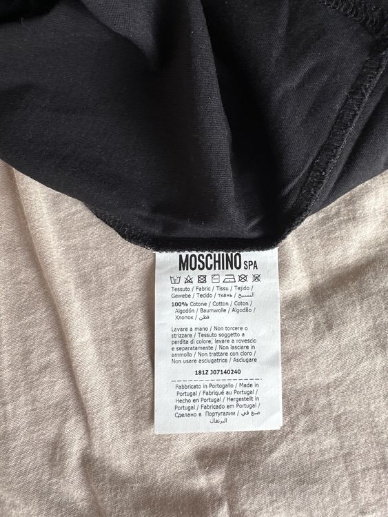 Moschino T-shirt: Moschino tshirt size 50 -M black – Usato da Zuchwil venduto da Richichi 3