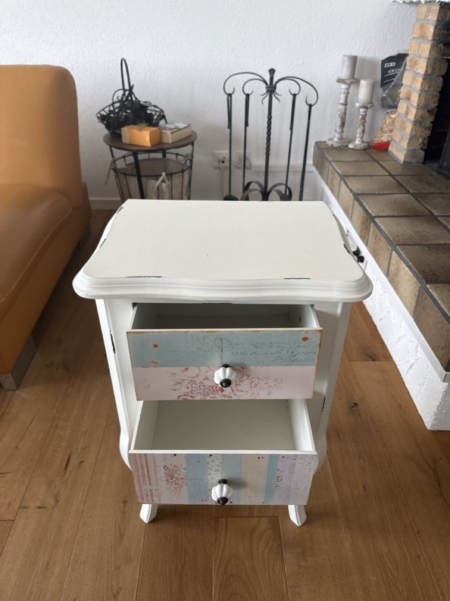 Nachttische: Shabby Chic Nachttisch – Gebraucht aus Schwaderloch von selinchen 2
