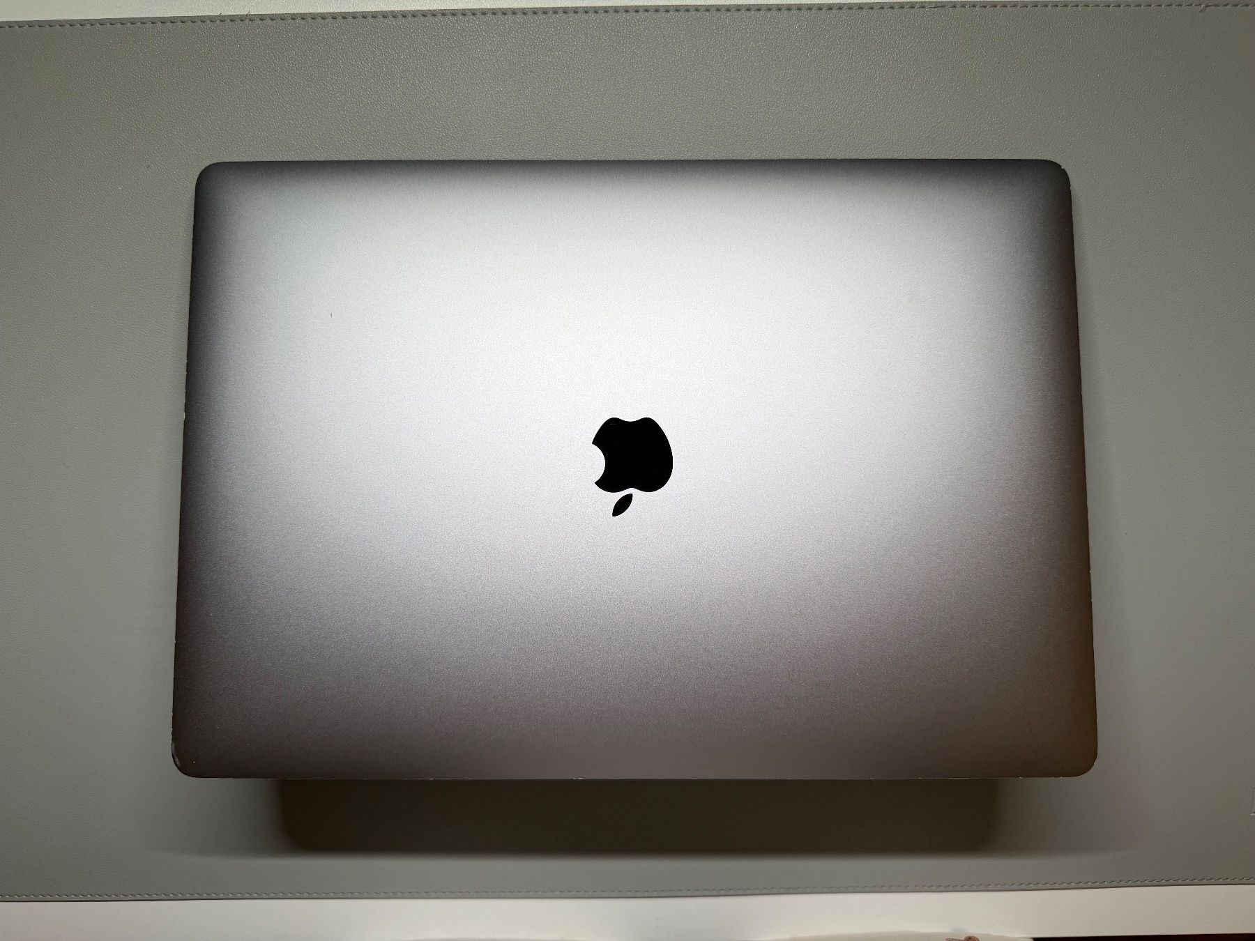 Apple Notebook: MacBook Pro 15" (2019) mit Touch Bar – Usato da Oberglatt ZH venduto da s_wj65 2