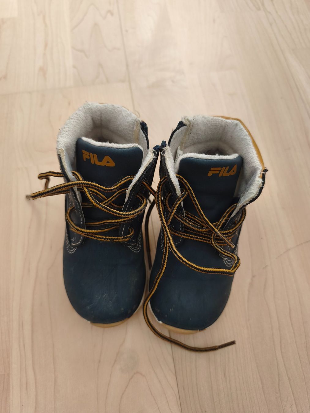 Fila Scarpe per ragazzi: Fila Halbschuhe Gr. 23 – Usato da Zürich venduto da fre_nhv6