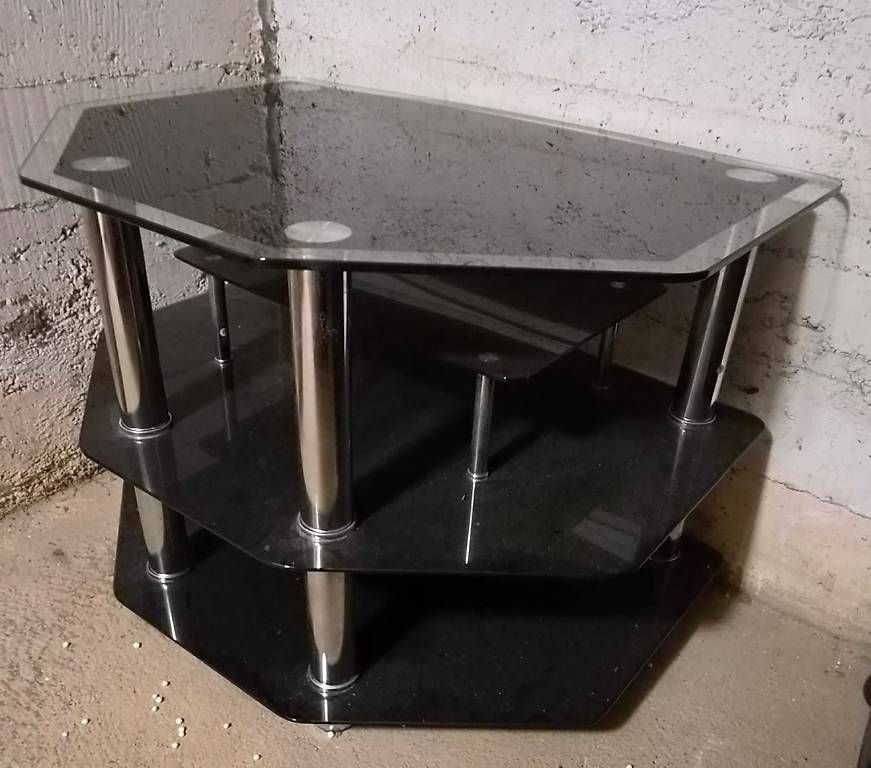 Tables: TAVOLINO PER TV – D'occasion à Breganzona par ald_7kkb 2