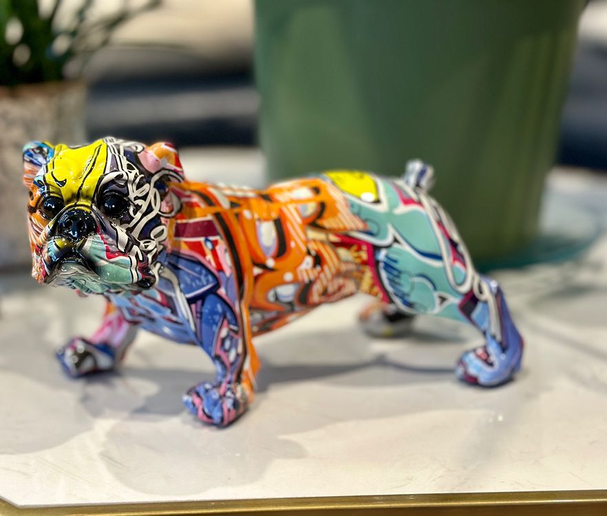 Puggle Dog Wackelkopf-Figur – Auto-Armaturenbrett-Deko, Handbemalt, Ca. 8,9 Cm, Mit Klebepad, Schal Abnehmbar