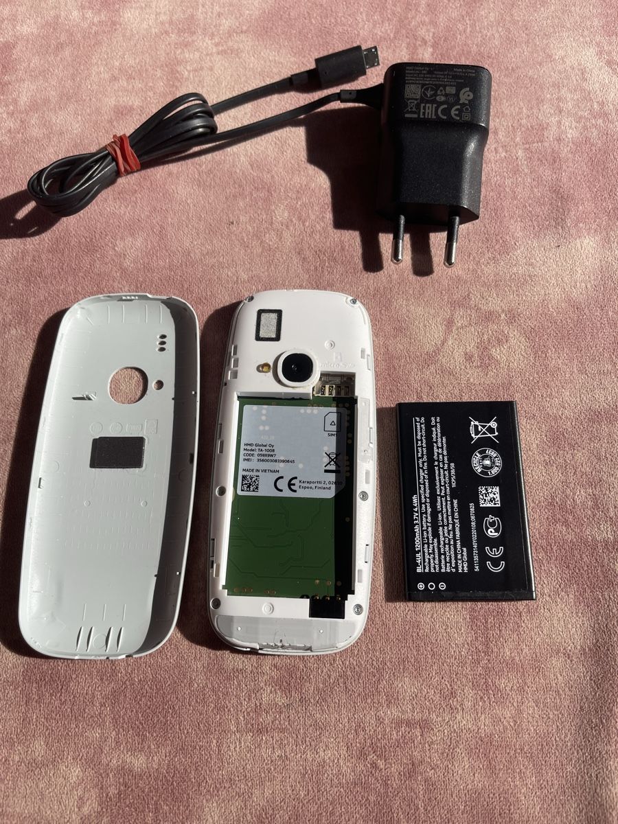 Nokia Telefoni cellulari / Smartphones: Nokia 3310 inkl Lgerät – Usato da Regensdorf venduto da mex5145 4