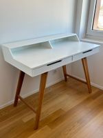 Kleiner weisser Schreibtisch 58x110x75cm