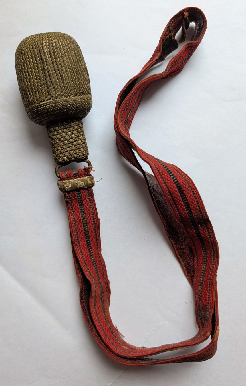 Schweizer Armee Uniformi: Schlagband der Schweizer Armee mit Lederbesatz 1877/85 – Usato da Eschenbach LU venduto da Holiday1