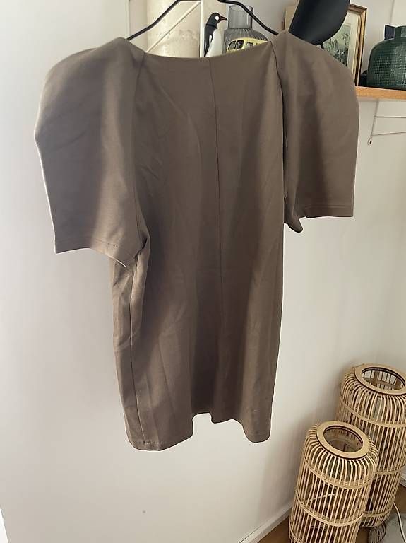 Maje Top: Maje taille 3 – Usato da Renens VD venduto da siric1996 2