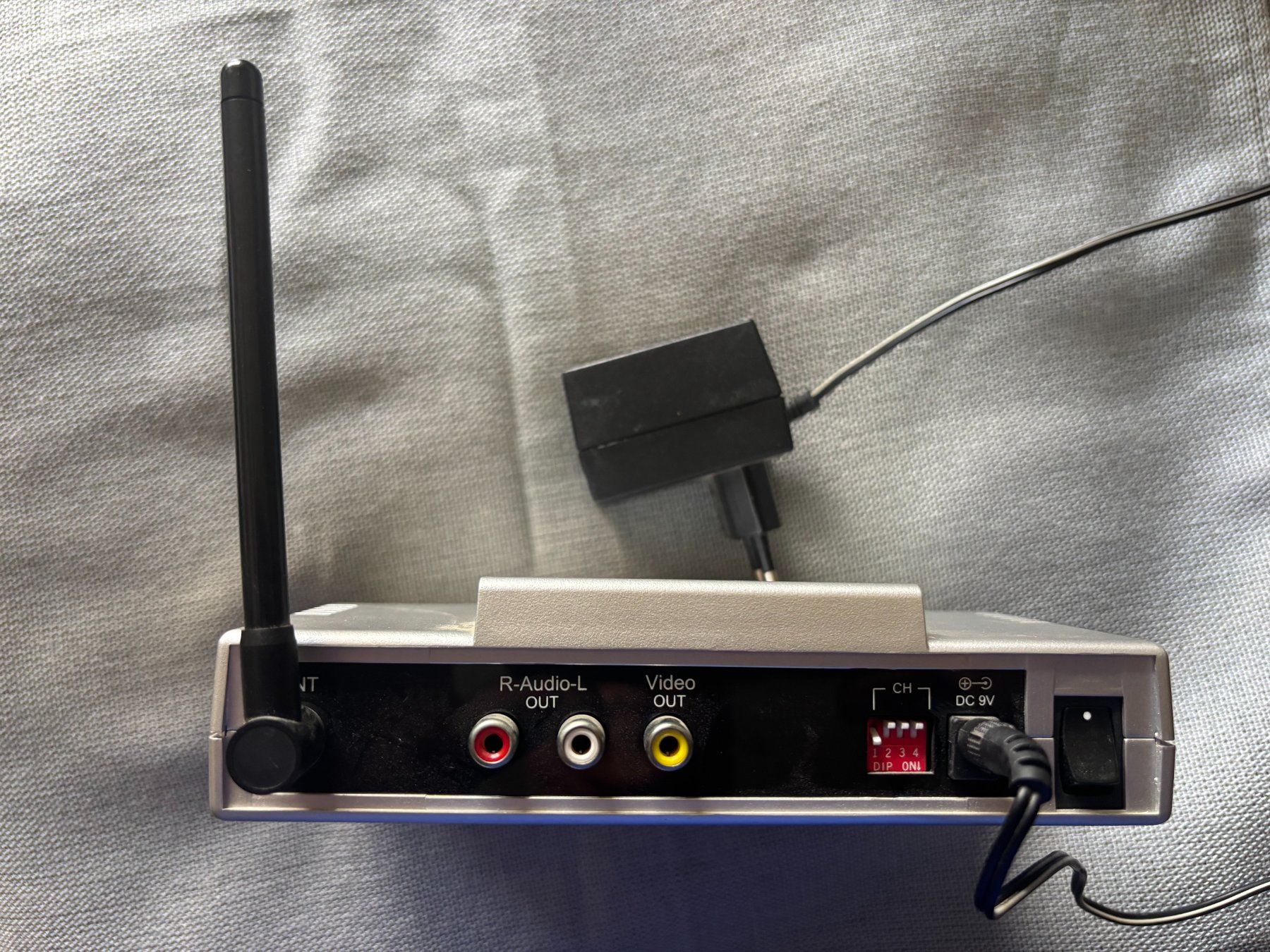 Videocamere: WT-AV 1 Funk Audio-/Video-Übertragungssystem wireless – Usato da Gerlafingen venduto da Tsuru 3