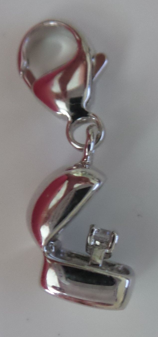Ciondoli: Silber charm - Verlobungsring im Etui ('Be mine') – Usato da Muttenz venduto da einfach-schoen