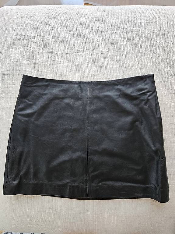 Pantaloni: AllSaints Mini Leder – Nuovo e nell'imballaggio originale da Zürich venduto da Sabineda