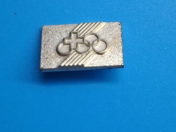 Spille & Fermagli: Brosche Schweiz Olympiade - Box 48 – Usato da Köniz venduto da Pinscollect
