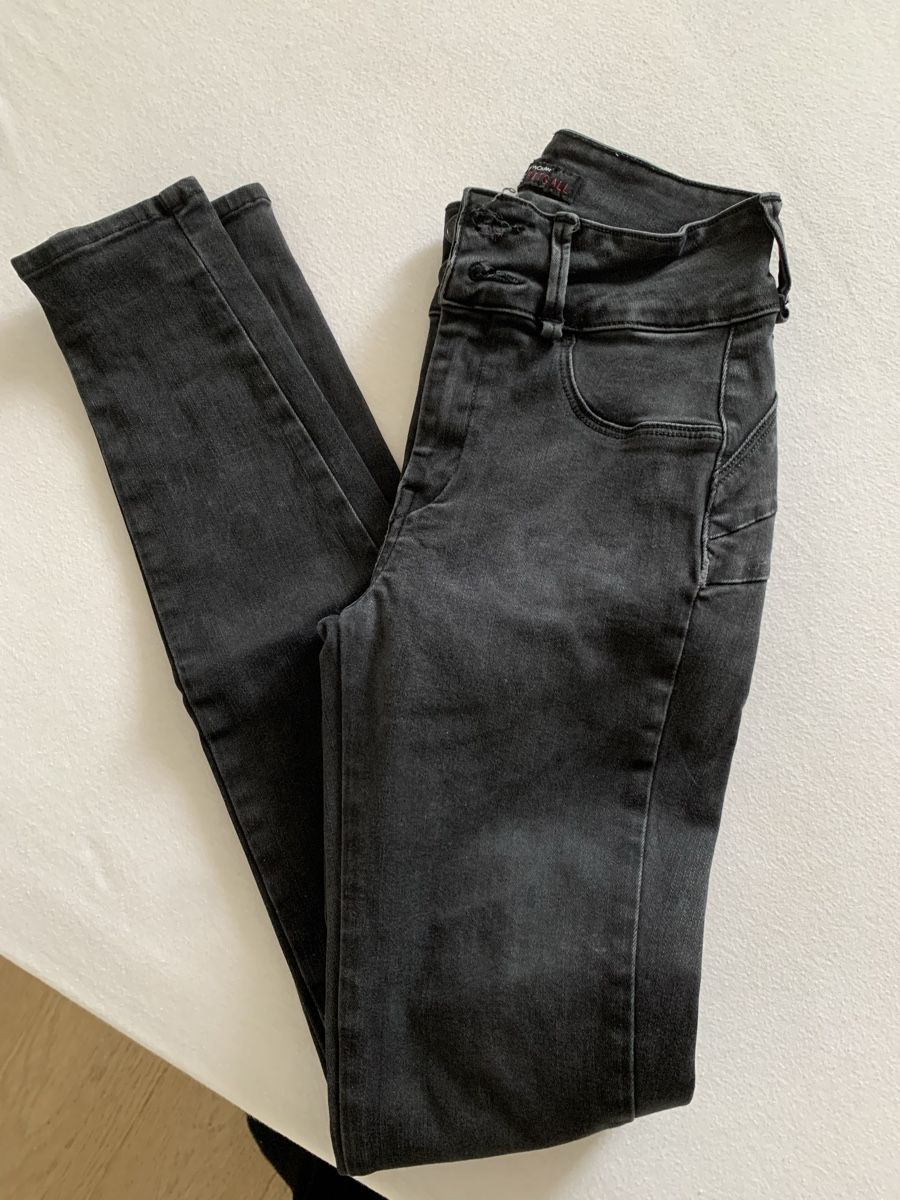 Hosen: Tiffosi Hose Dame One Size – Gebraucht aus Urdorf von lil_bw7r 2