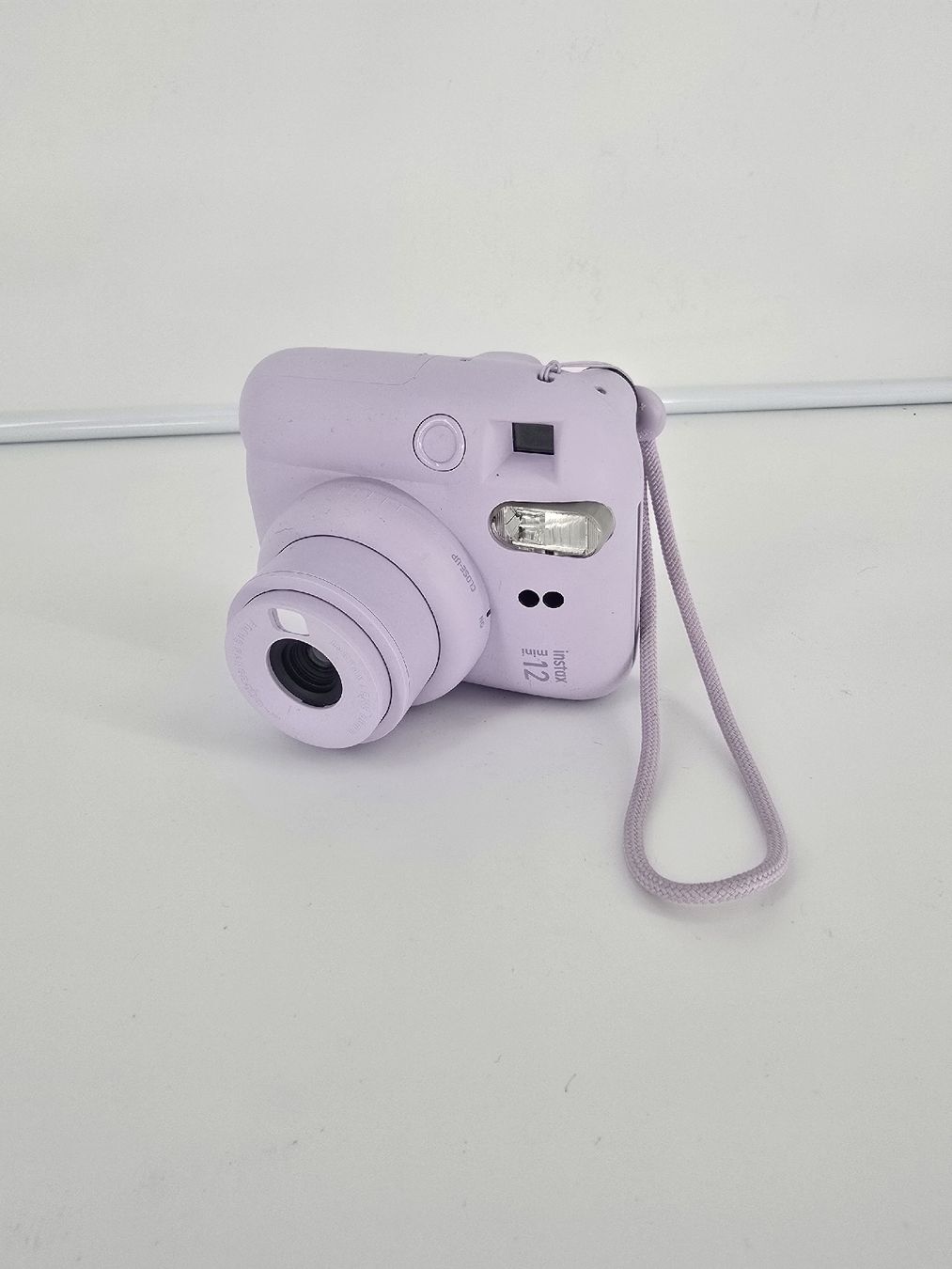 Fujifilm Kamera: Fujifilm Instax Mini 12 – Gebraucht aus Adligenwil von Die-Fundgrueb