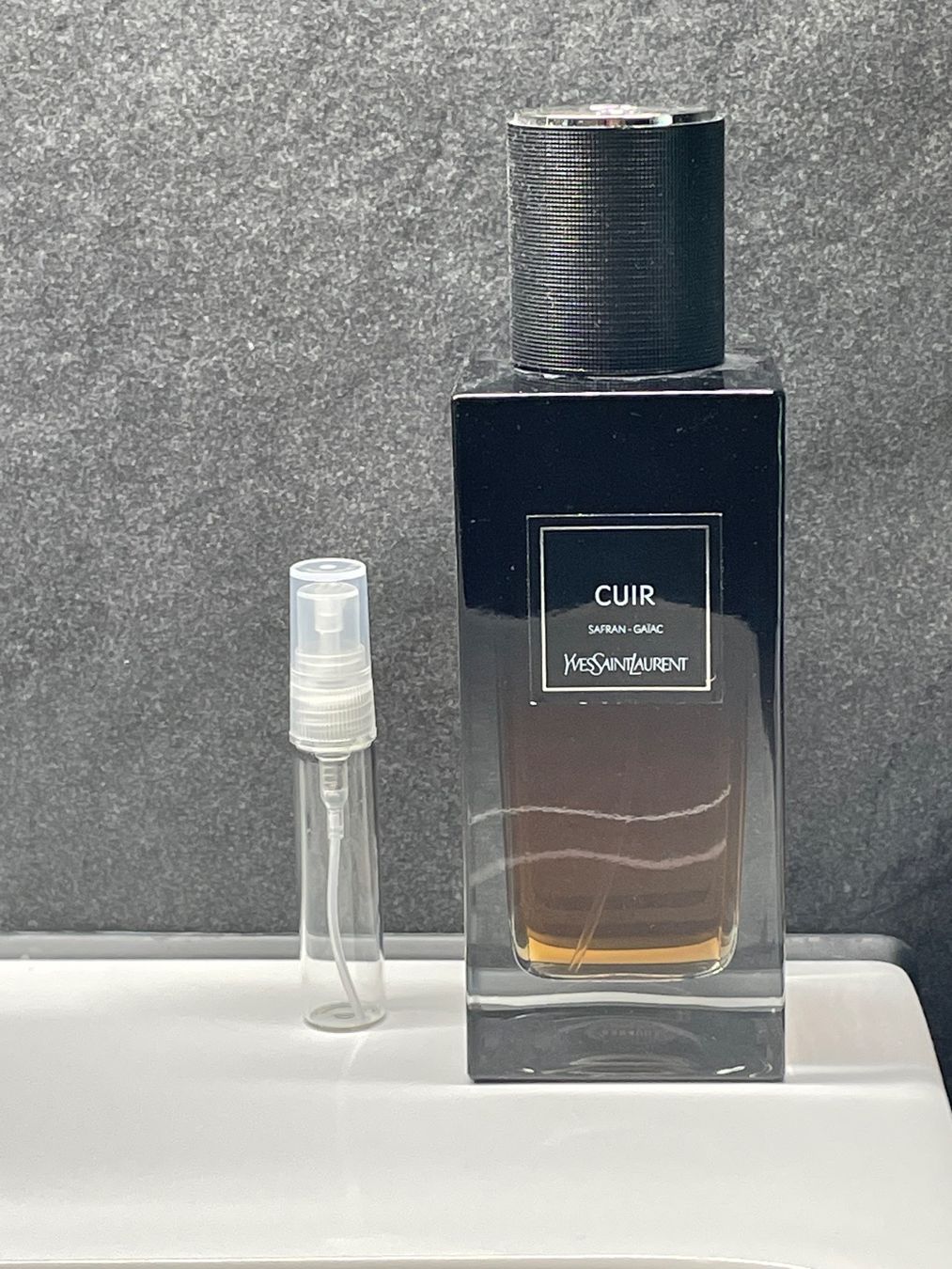 Saint Laurent Parfum & Eau de Toilette: 5ml Yves Saint Laurent Cuir – Gebraucht aus Wangen SZ von el_paso08