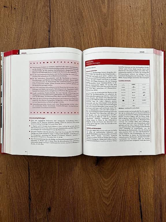 Livres: Strategisches Management – D'occasion à St. Gallen par farahmah 1