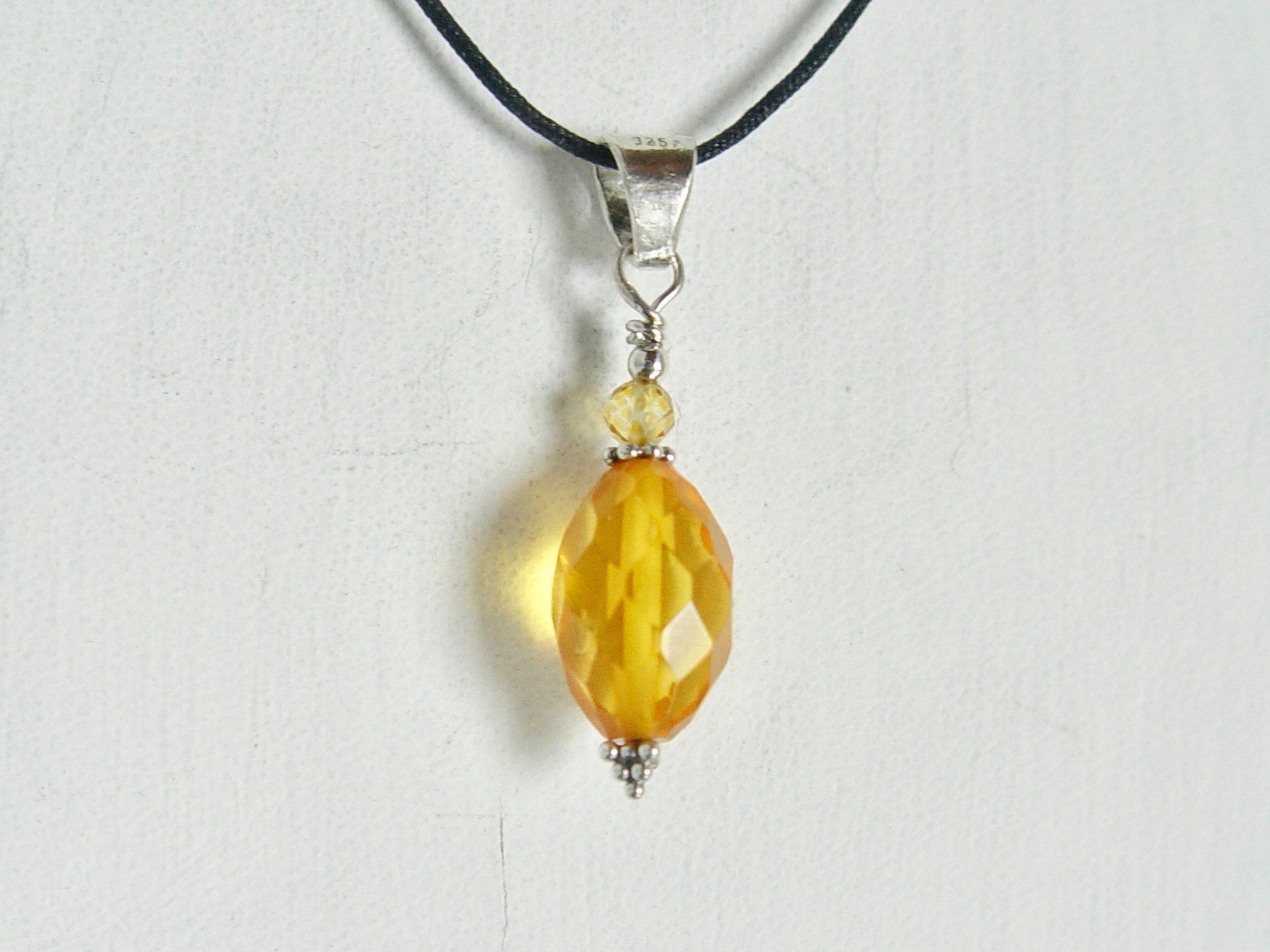 Pendentifs: Anhänger aus Silber 925 mit Bernstein – D'occasion à Henggart par gernli 2
