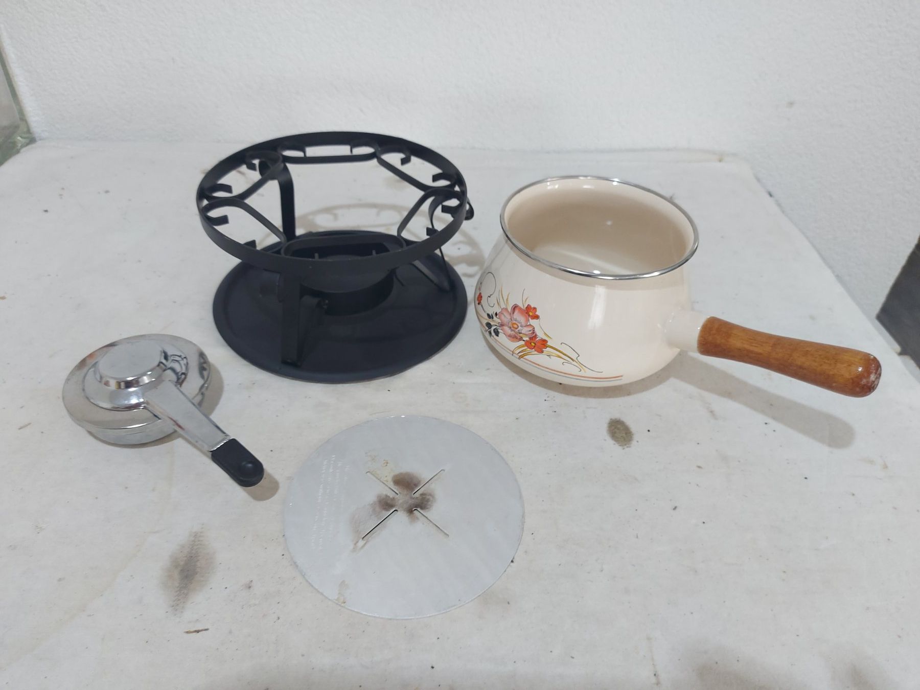 Küchengeräte: Fondue Sets mit Caquelon und Rechaud (7) – Gebraucht aus Rheinau von profitronic.shop 3