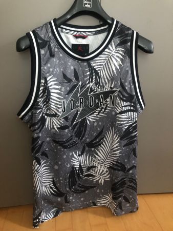 NIKE jordan air 1 trikot und nike dri-fit 1 t-shirt wie neu