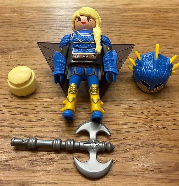 Playmobil Spielzeuge: Playmobil Dragons Astrid Figur – Gebraucht aus Hergiswil NW von ani_7z2m