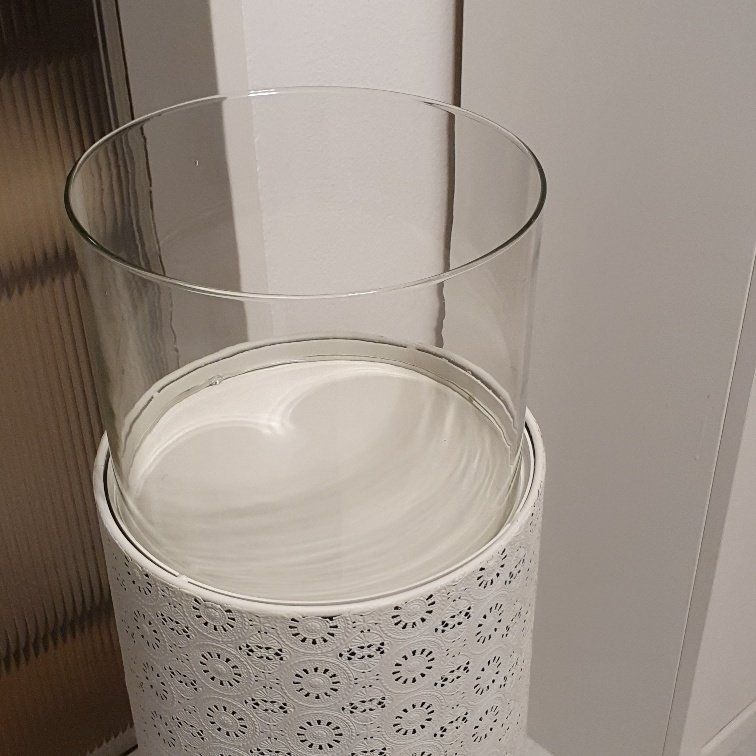 Portacandele: Bodenwindlicht weiss – Usato da Basel venduto da Kikki6 3