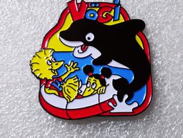 Ansteckpin 138: Vögi