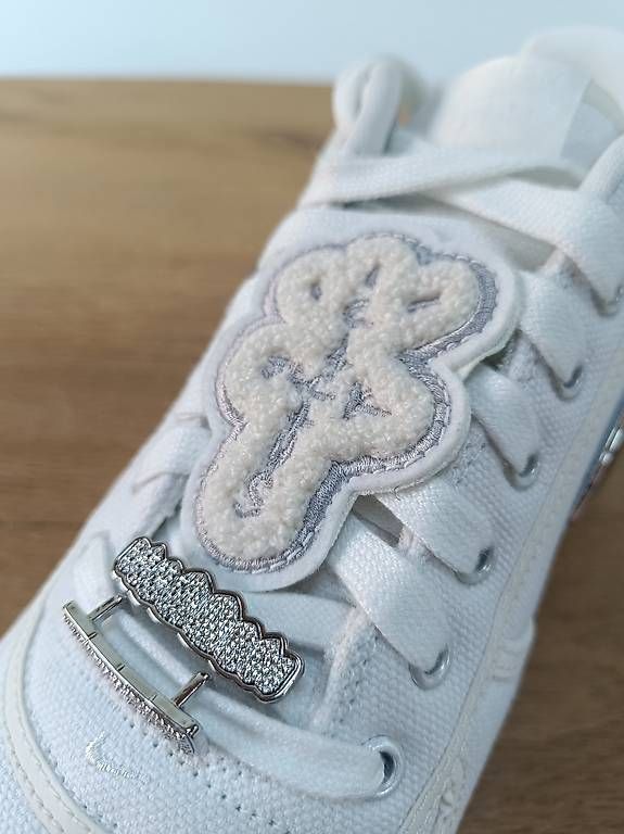 Nike Scarpe da uomo: Nike Air Force 1 Travis Scott AF100 2017 – Nuovo e nell'imballaggio originale da Manno venduto da LukeBulls 2
