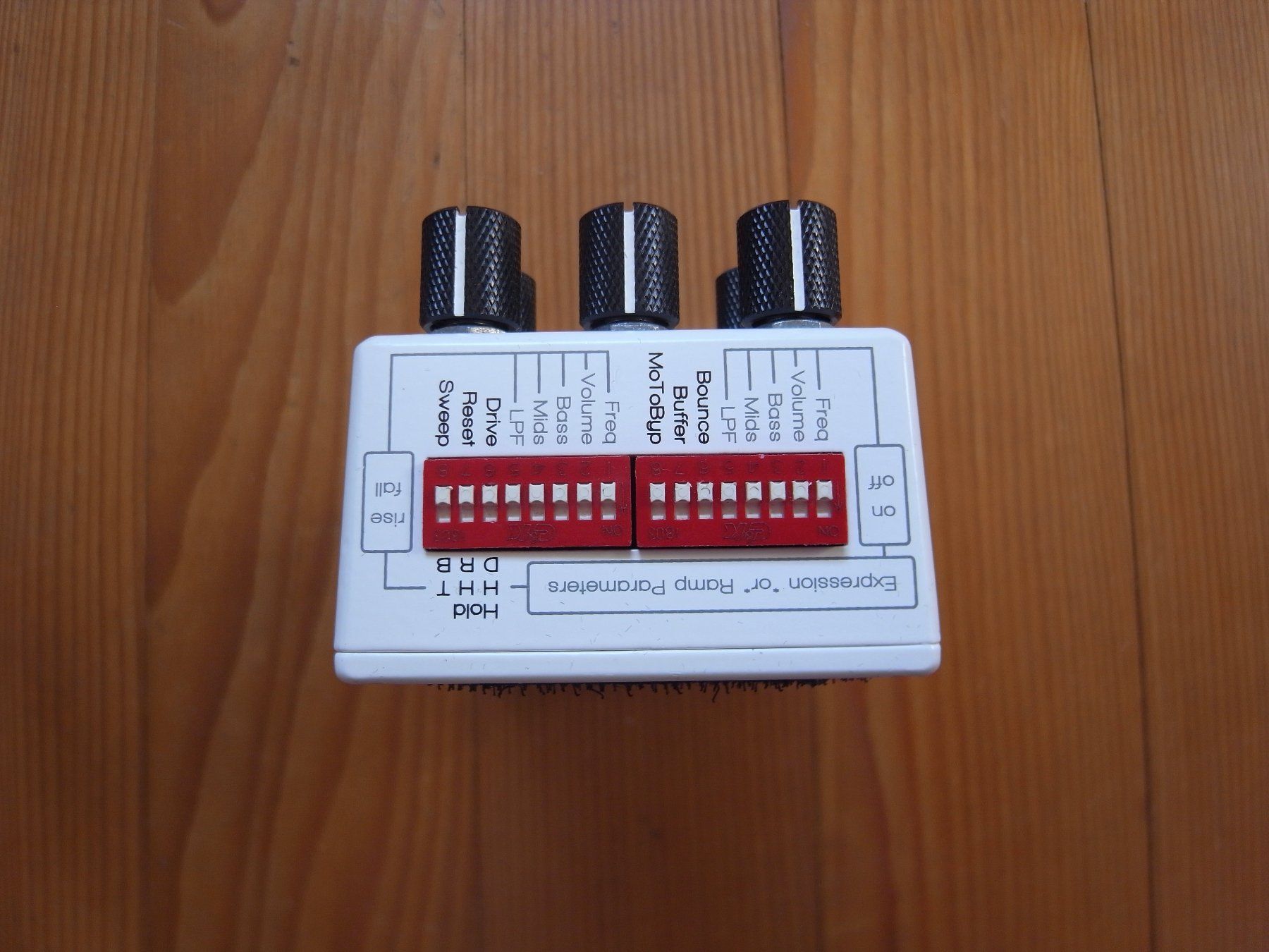 Strumenti musicali: Chase Bliss CONDOR - Preamp / EQ / Boost – Usato da Bern venduto da Bookerjazz 3