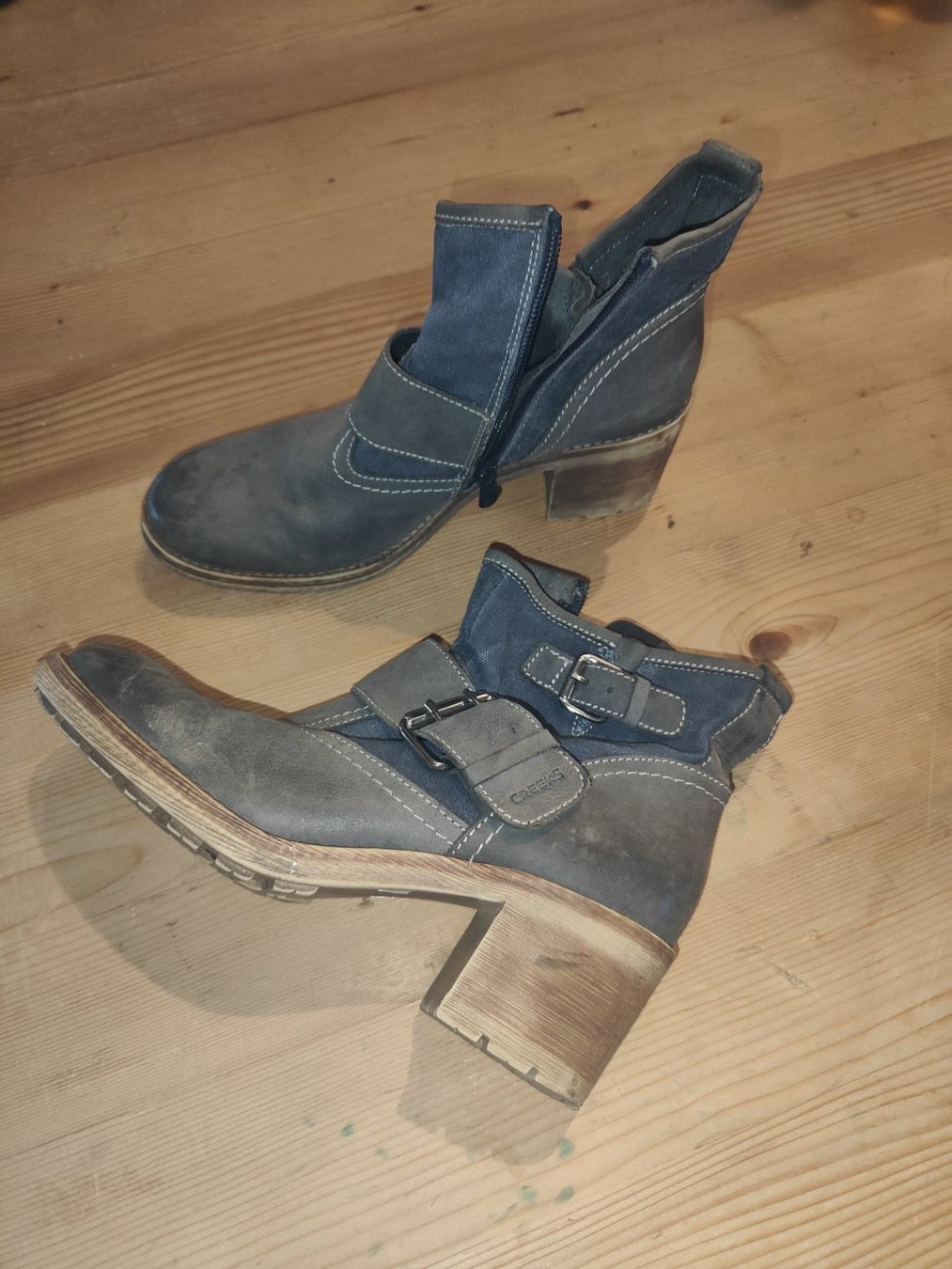 Scarpe da donna: schöne Lederschuhe Gr. 39 – Usato da Olten venduto da Sonjam