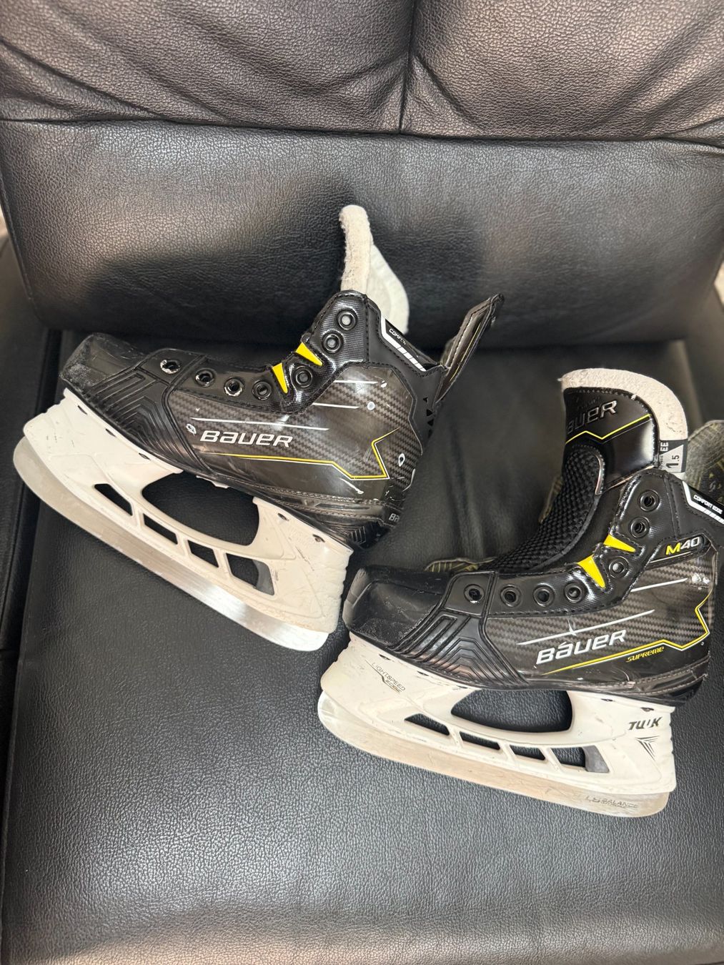 Bauer Pattini da ghiaccio: Eishockeyschlittschuhe Bauer Supreme M40 Junior Gr.34 breite – Usato da Uetikon am See venduto da Goldberg2 5