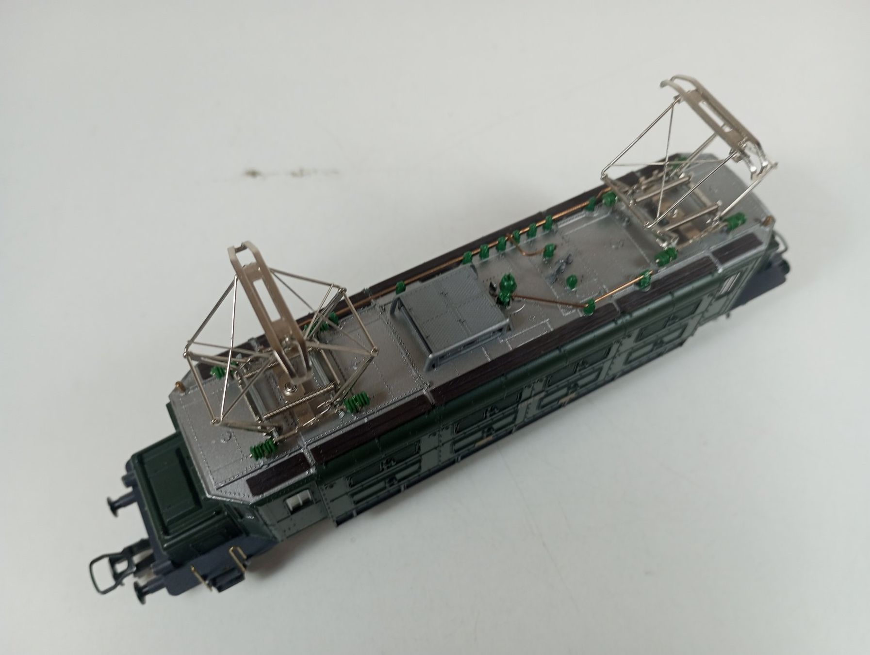 Fleischmann Modellini di ferrovie: Fleischmann: 1145, Lokomotive Ae 3/6 SBB CFF – Difettoso da Fontaines NE venduto da waterfoot 5