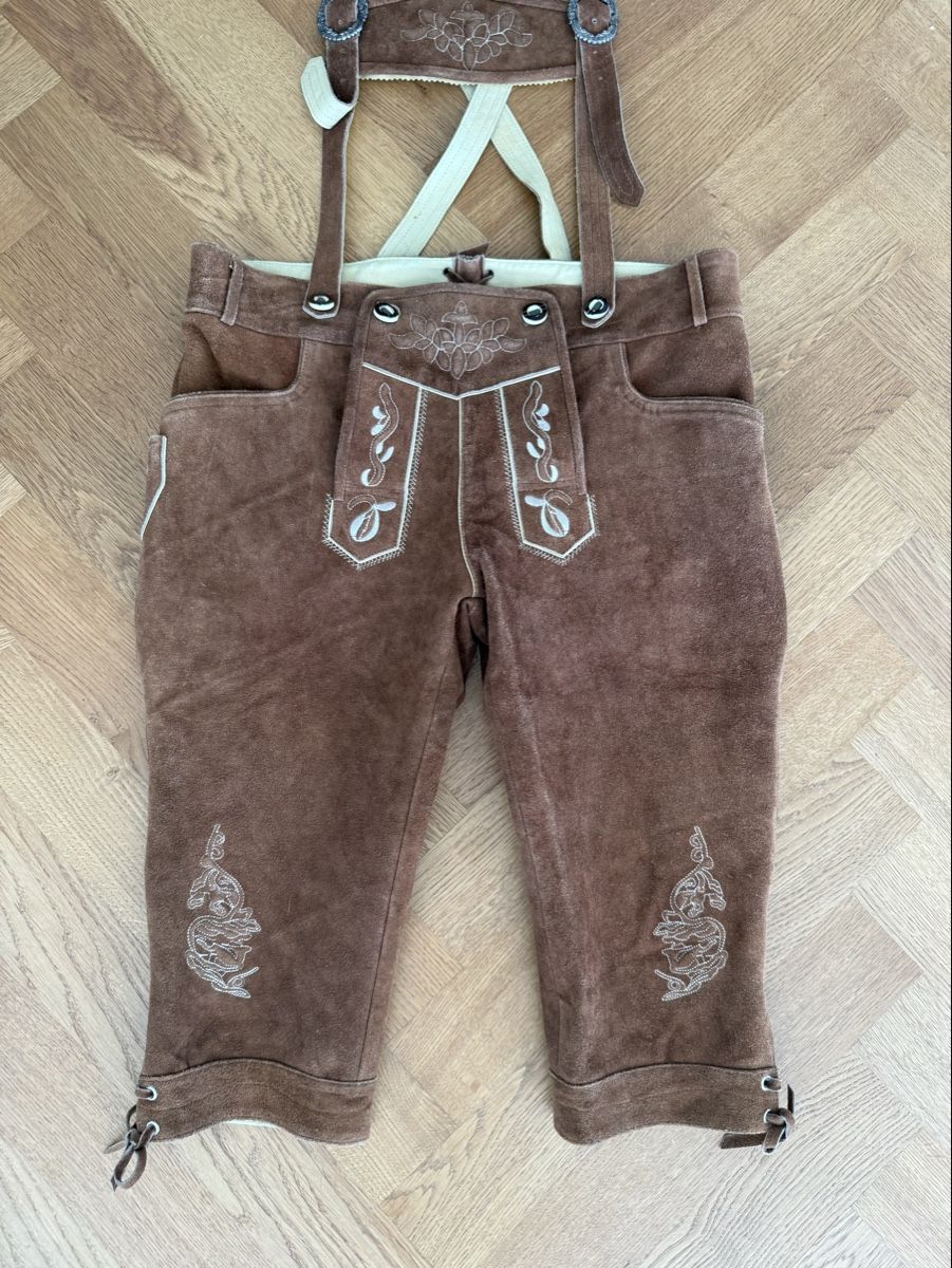 Costumi: Lederhose braun mit Trägern – Nuovo (secondo la descrizione) da Horw venduto da patrik_13