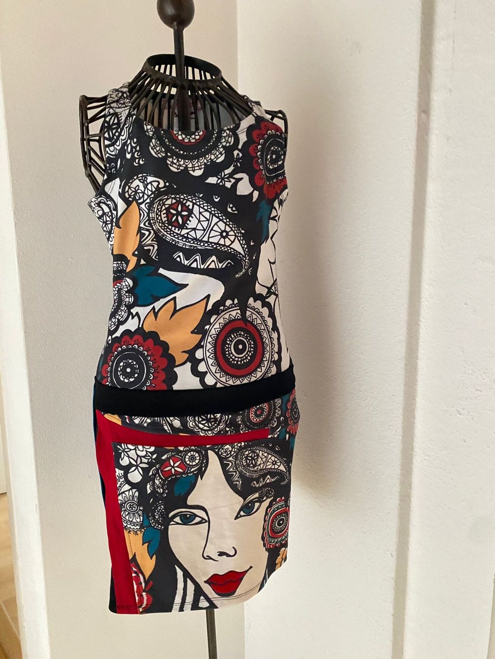 Kleider: Gr. S Damenkleid mit Taschen – Neu (gemäss Beschreibung) aus Rothrist von lil_tg5m