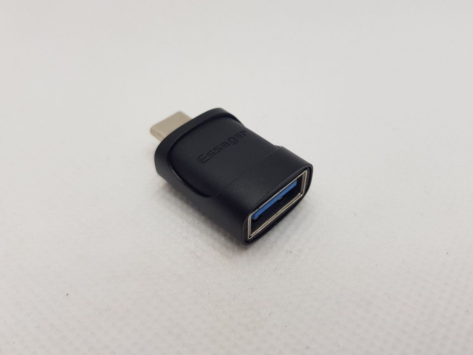 Unità & Adattatore: USB-C auf USB Adapter – Nuovo e nell'imballaggio originale da Gossau SG venduto da Puch-tech 4