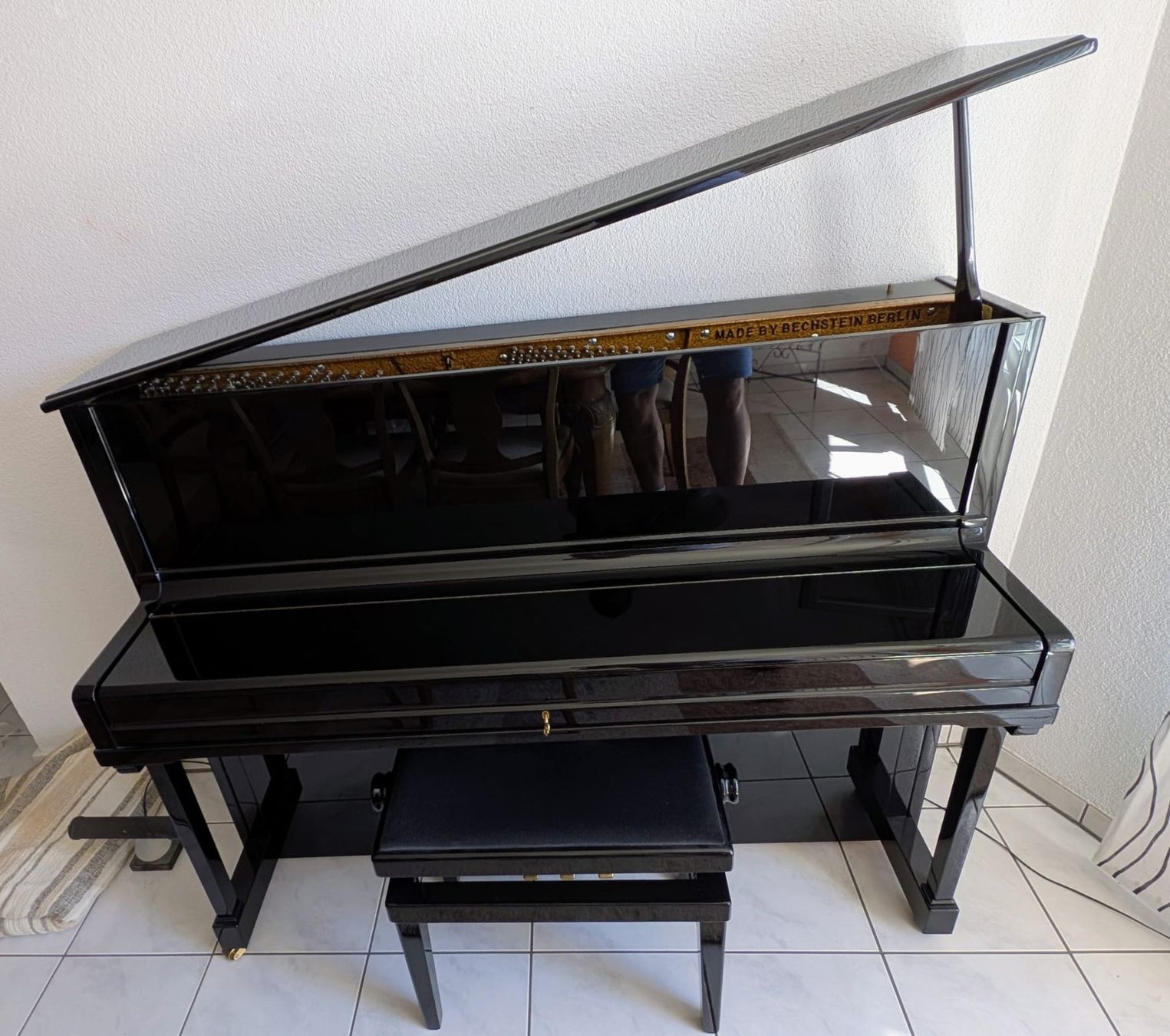 Feurich Strumenti musicali: FEURICH Klavier mit Stuhl – Usato da Amriswil venduto da Magra02 2