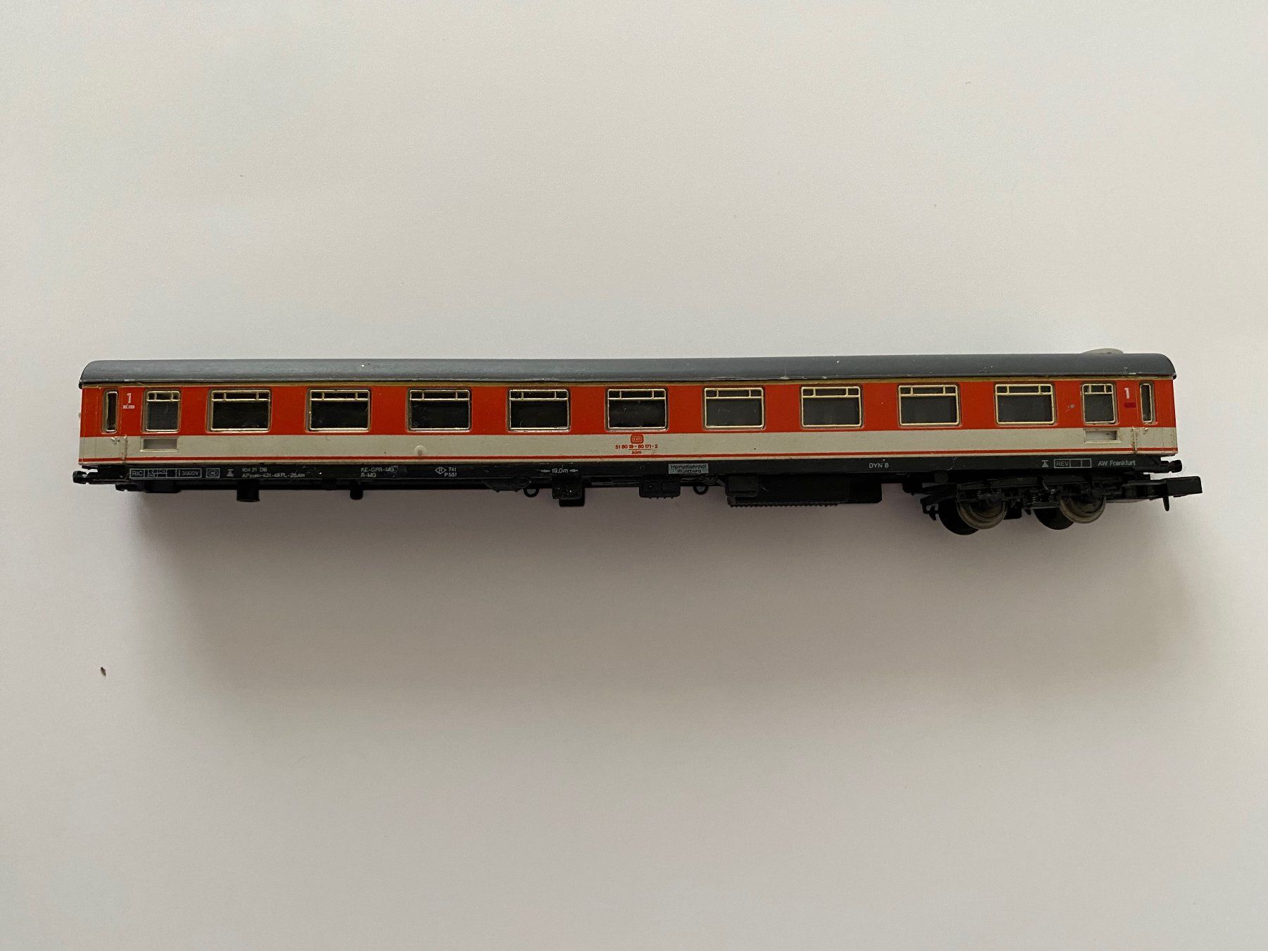 Arnold Modellini di ferrovie: DB Waggon Arnold Spur N def. 407 – Difettoso da Kerzers venduto da tisyayasuBE