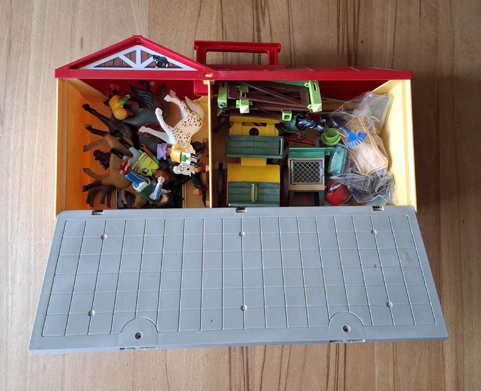 Playmobil Giocattoli: Playmobil Pferdeställe – Usato da Marbach SG venduto da Mmyway 6
