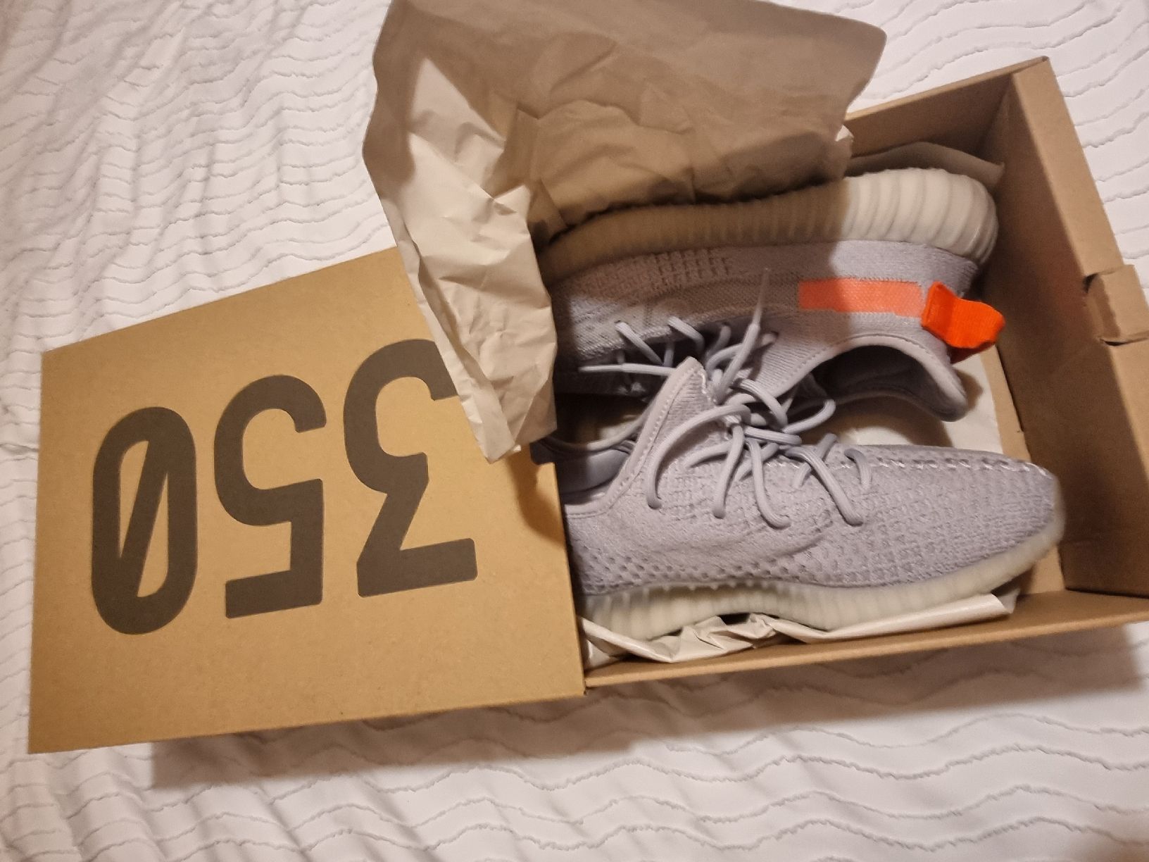 Adidas Scarpe da uomo: Yeezy Boost Gr. 39 3/4 – Nuovo (secondo la descrizione) da Immensee venduto da susana1235 4
