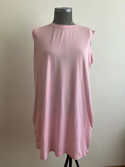 Shein Kleider: Robe d'été rose, taille M – Gebraucht aus Marin-Epagnier von rchouchouu
