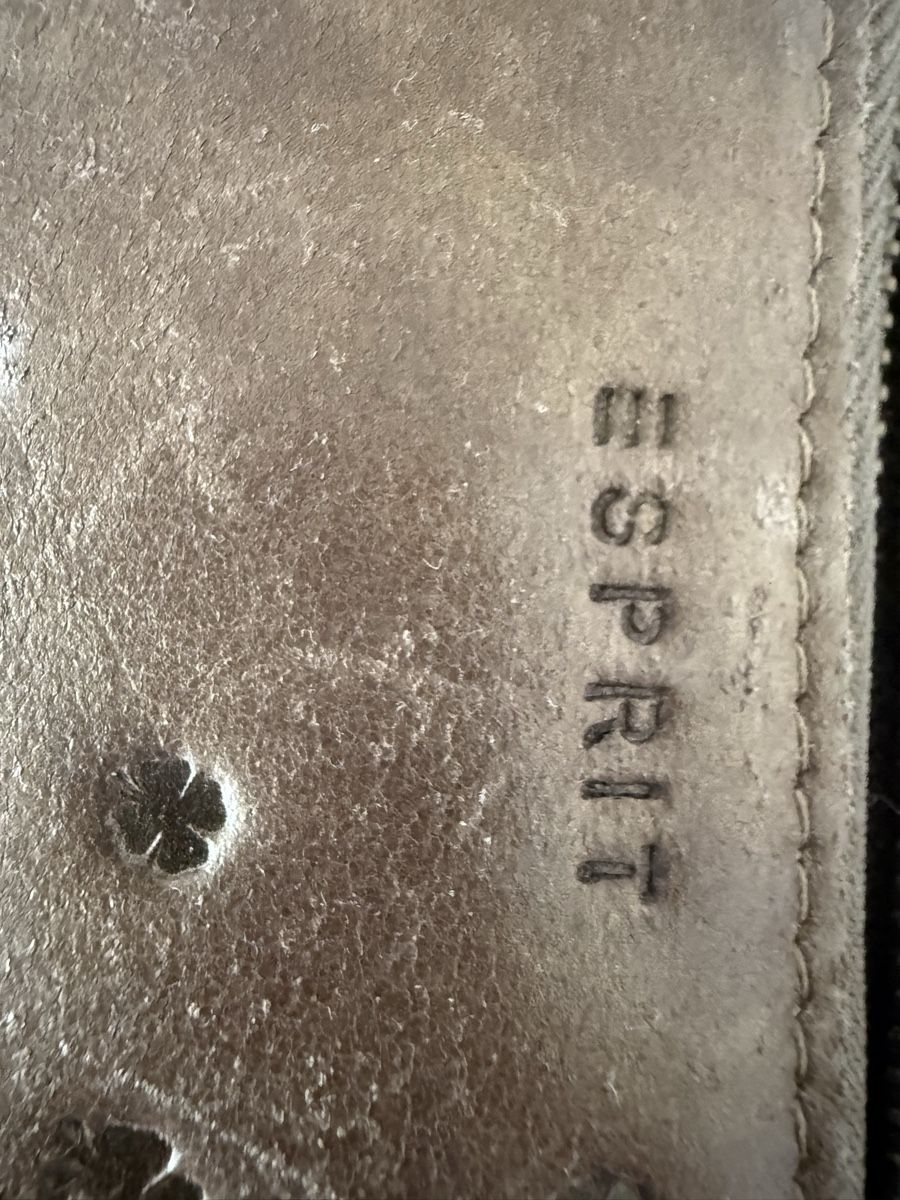 Esprit Portamonete: Portemonnaie Esprit – Usato da Sumiswald venduto da sonrisa70 2