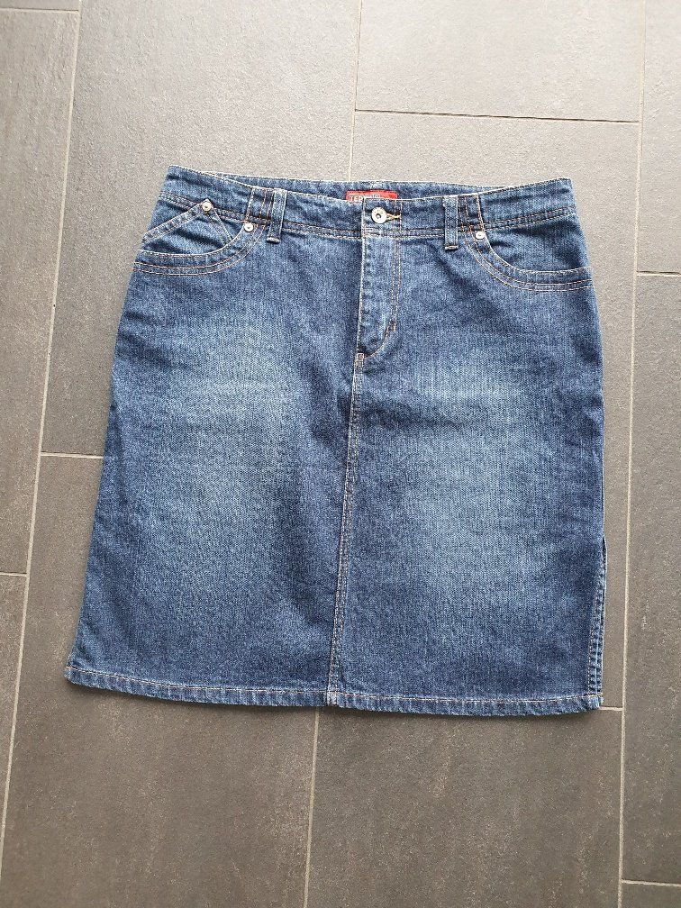 Gonne: Jeansrock Gr. 40 – Usato da Oberegg venduto da Roberto24
