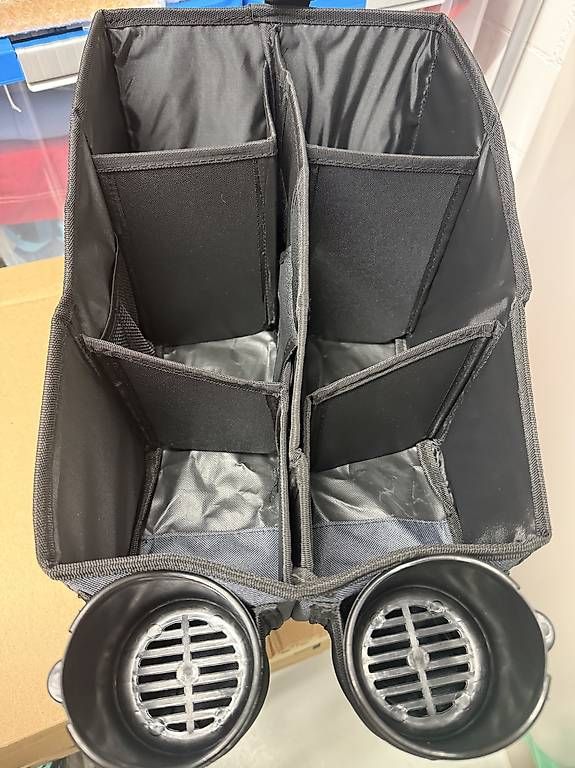 Accessori per altri veicoli: Auto Organizer Neu – Usato da Kleinandelfingen venduto da DesignOne 1
