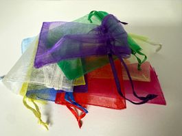 Organzasäckli 9x7cm.
