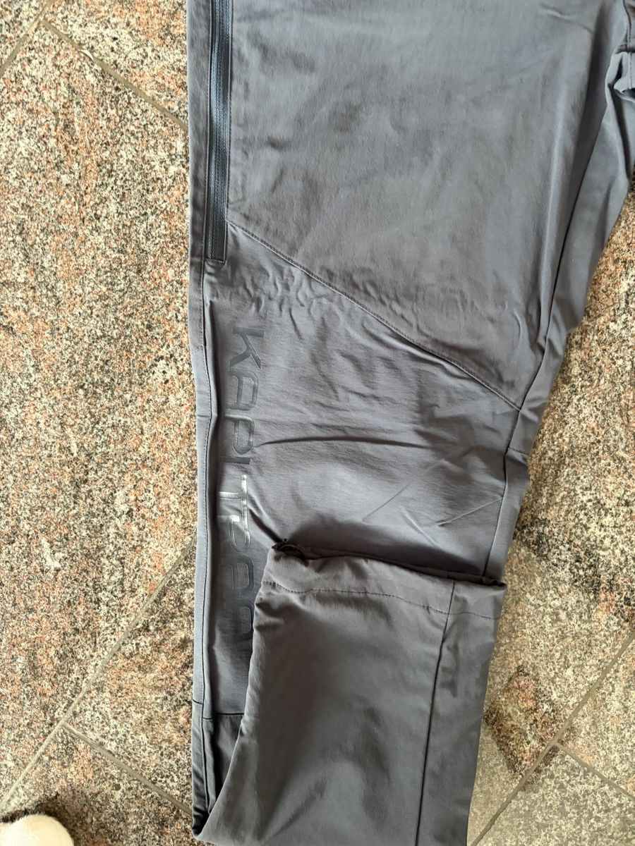 Pantaloni: Kari Traa Wanderhose  – Usato da Visperterminen venduto da lgresell 1